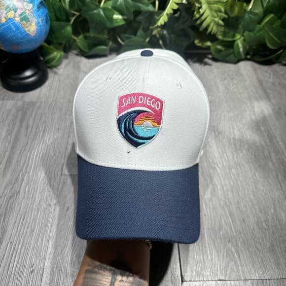 Nike Classic99 San Diego Wave Fc Fitted Dad Baseball Hat White Blue - Picture 1 of 7
